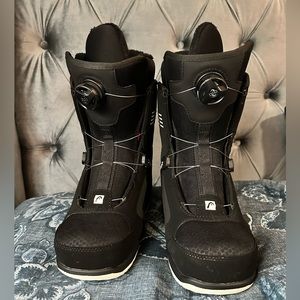 Snowboarding boots scout pro boa size M8 W10